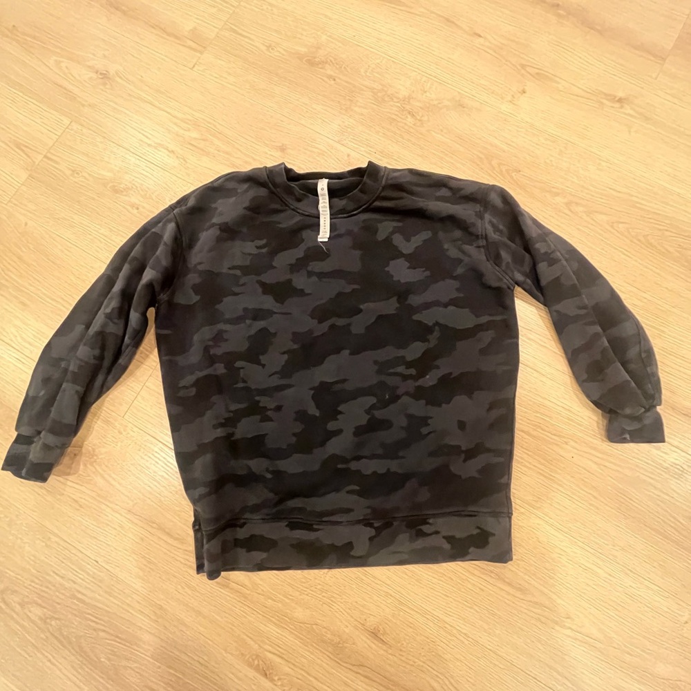 lululemon athletica Women's Camouflage Sweatshirt - Black and Gray